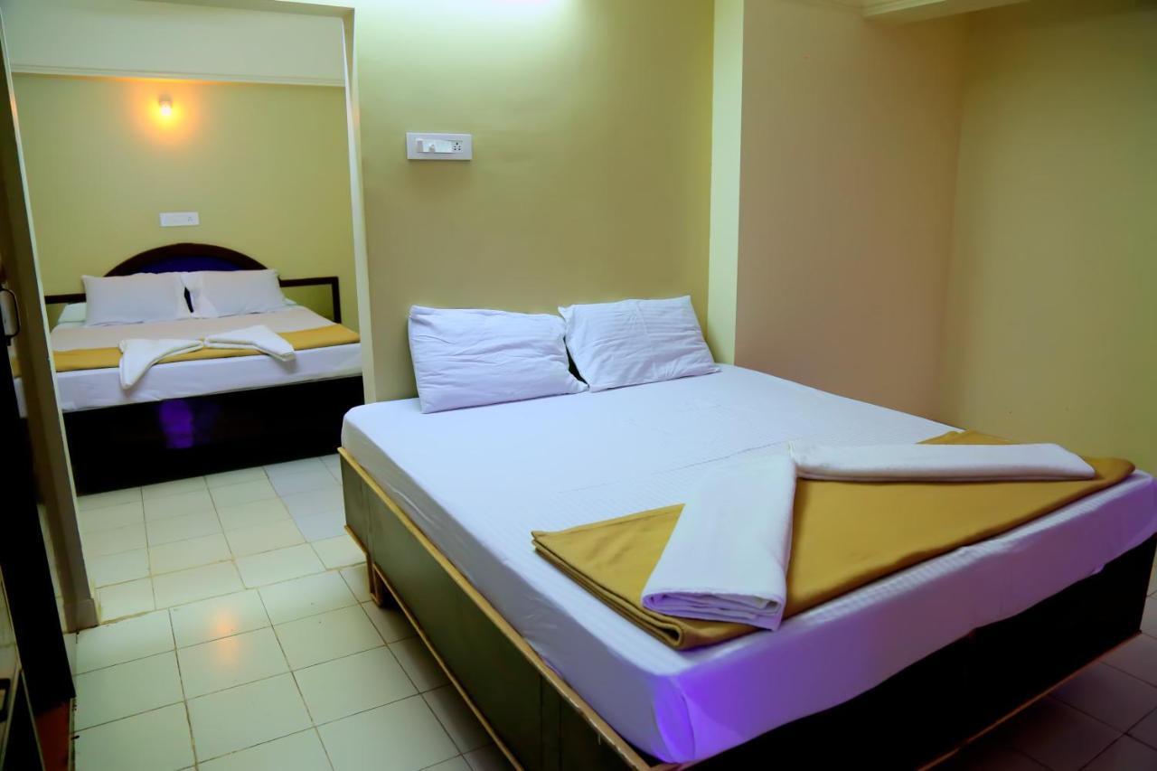 Sri Jawahar'S Residency Hotel ปัลนี ภายนอก รูปภาพ