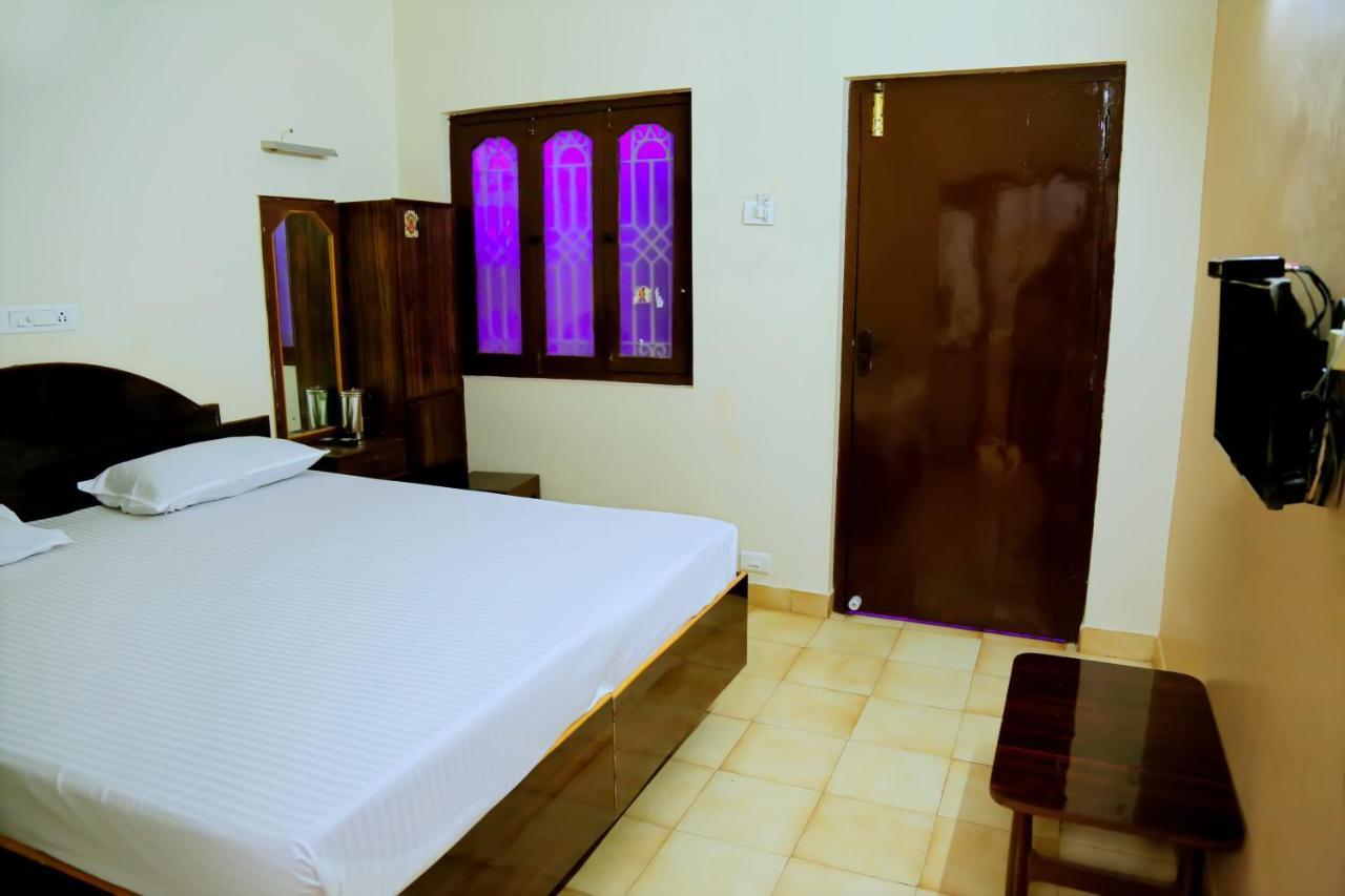 Sri Jawahar'S Residency Hotel ปัลนี ภายนอก รูปภาพ
