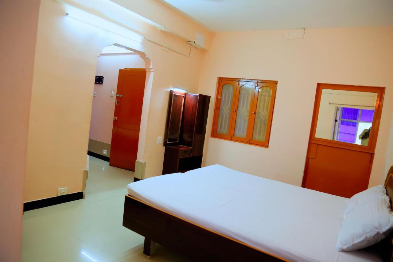Sri Jawahar'S Residency Hotel ปัลนี ภายนอก รูปภาพ